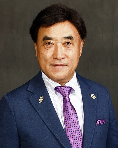 Ryozo Nishina